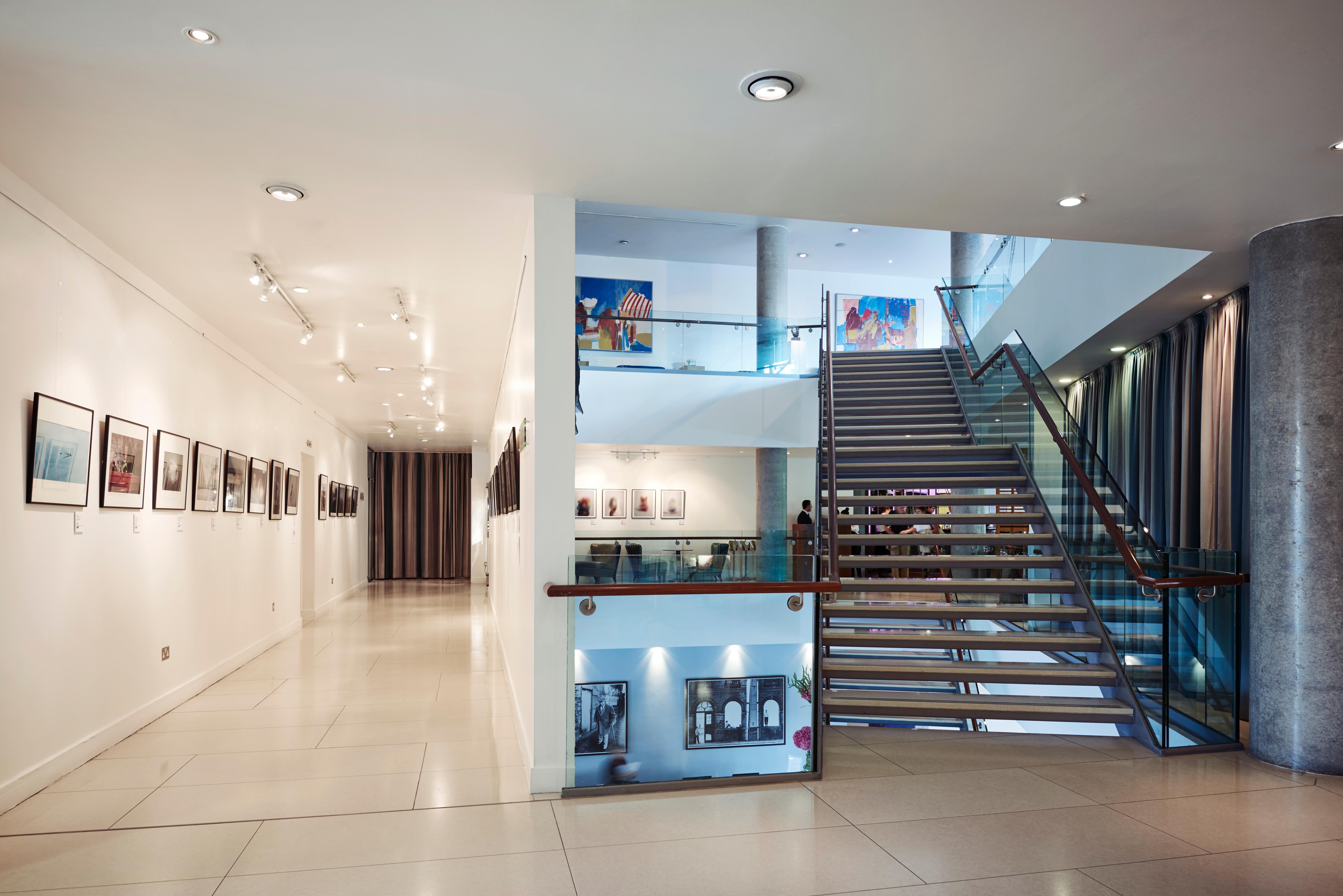 The Lowry Hotel Manchester Kültér fotó Interior of the gallery