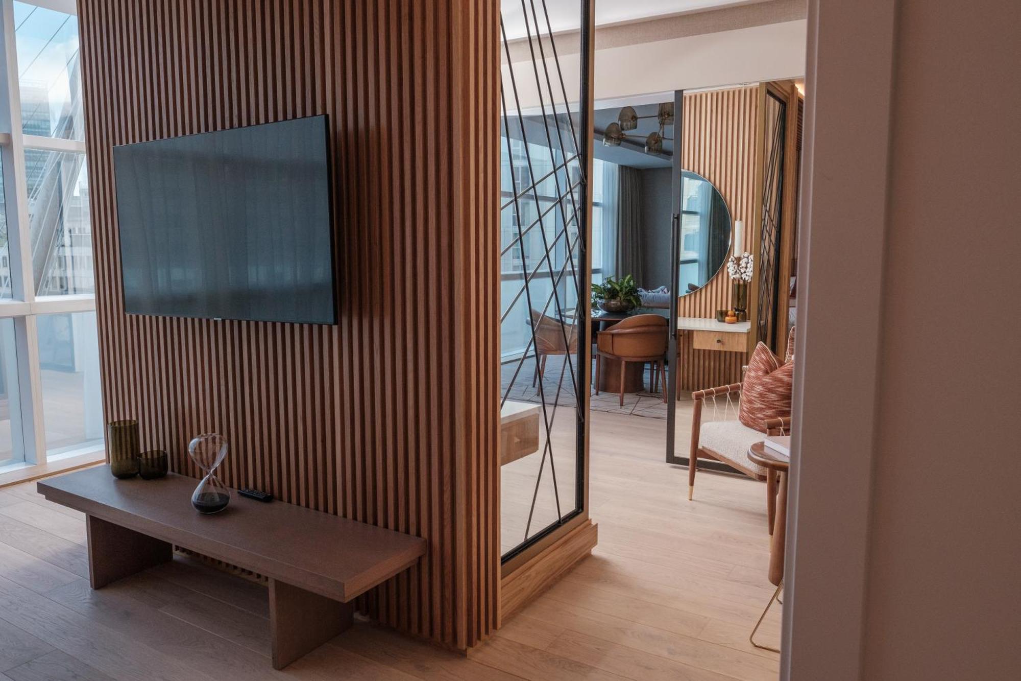 The Lowry Hotel Manchester Kültér fotó Interior of a typical apartment