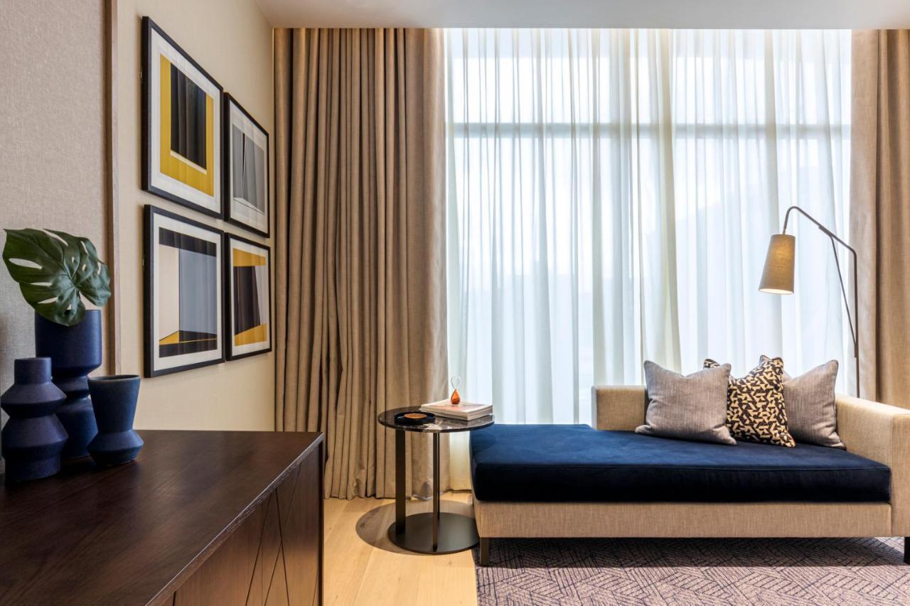 The Lowry Hotel Manchester Kültér fotó A suite at the hotel
